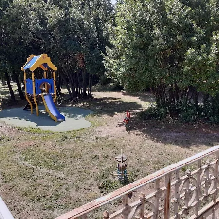 A Aude Azille
